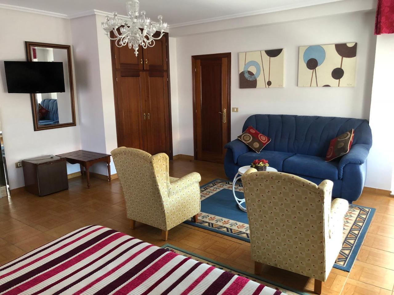 Hostal Juan Rosal Ngoại thất bức ảnh